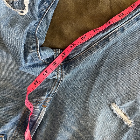 Levi’s Wedgie Icon Ripped High Waist Ankle Slim Jeans - Picture 11 of 12